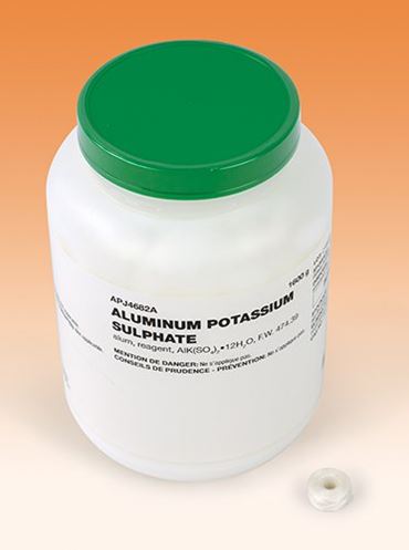 Giant Crystal Growing Chemistry Laboratory Kit